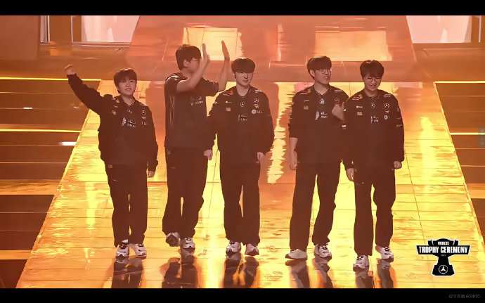 NG体育-包含Faker连续三场比赛得分超过败北，SKT挑战极限！的词条