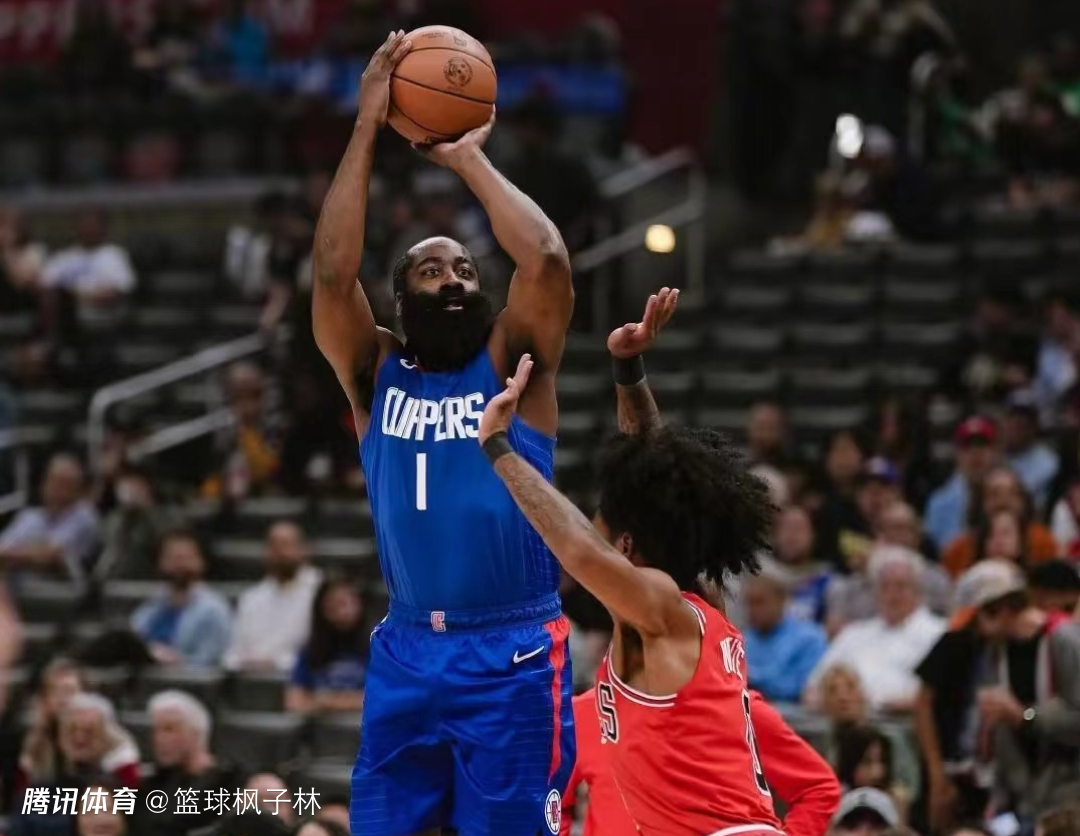 NG SPORTS-哈登回归赛场，逆转首场状态亮眼，公牛观众沸腾！的简单介绍